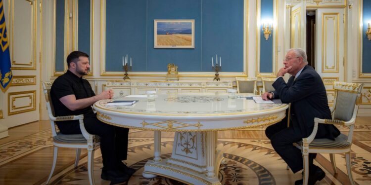 Зеленський зустрівся з Келлогом (ФОТО, ВІДЕО)