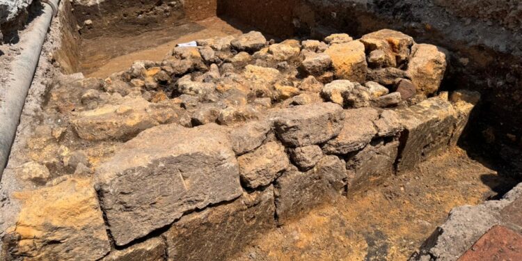 Археологи знайшли на Приморському бульварі Одеси Хаджибейський замок (ФОТО)