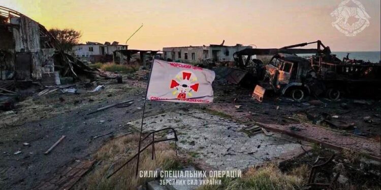 Три роки спецоперації «Зміїний» – очаківські бойові плавці нагадали, як відбувалось повернення острова (ФОТО, ВІДЕО)
