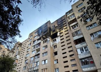 В Одесі дрони атакували багатоповерхівку (ФОТО, ВІДЕО)