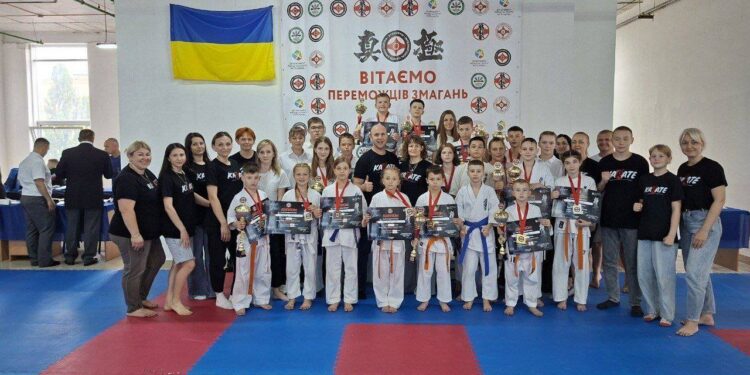 Миколаївські спортсмени здобули понад 20 нагород Абсолютного чемпіонату України та Всеукраїнського турніру з кіокушин карате (ФОТО)