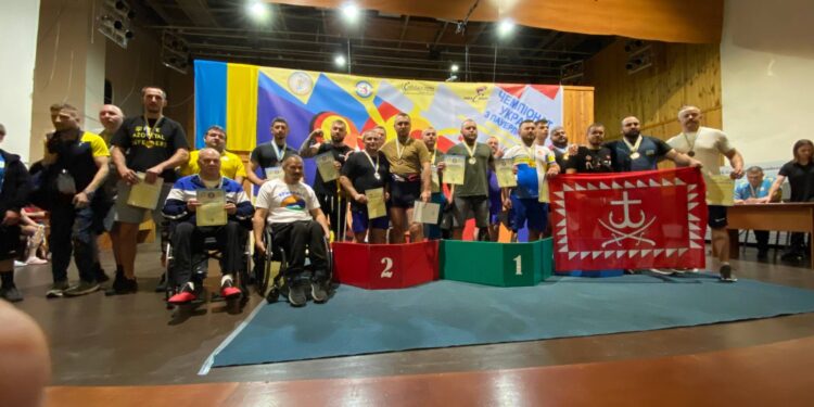 Парапауерліфтери з Миколаївщини здобули дві медалі чемпіонату України (ФОТО)