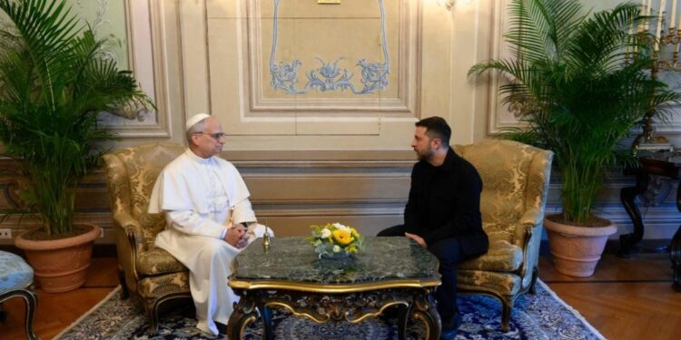 Зеленський зустрівся з Папою Левом XIV (ФОТО)