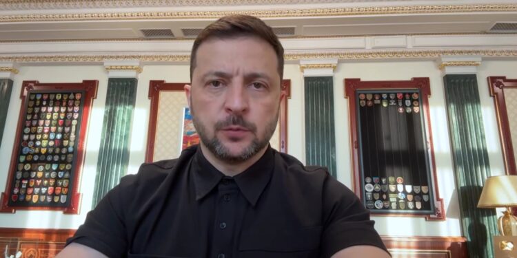 Зеленський провів Ставку і обіцяє більше використання дронів і загрузку українських виробничих ліній заказами (ВІДЕО)