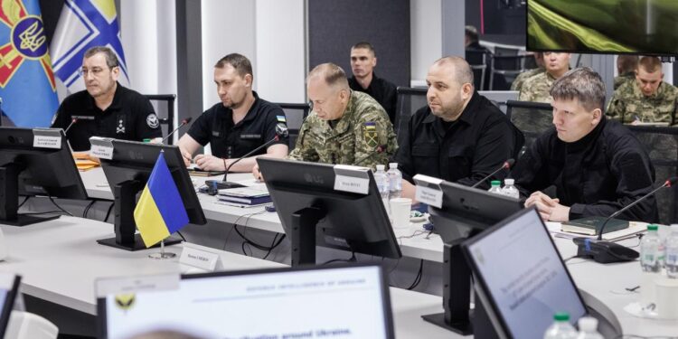 Келлог зустрівся з Умєровим, Сирським і Будановим (ФОТО)