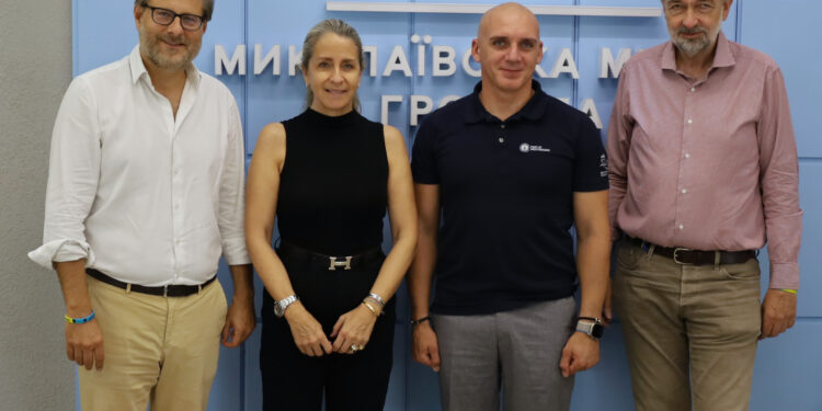 До Миколаєва завітала делегація гуманітарної місії SECI (ФОТО)