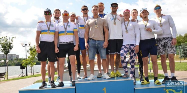 Спортсмени Миколаївської області вибороли 20 медалей на чемпіонаті України з веслування на байдарках і каное (ФОТО)