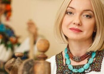 Кабмін призначив мовним омбудсменом Олену Івановську