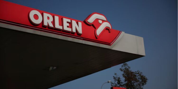 “Ми звільнили Центральну Європу від російської нафти”, – НПЗ у Чехії припинив купувати її у з «Роснєфті»