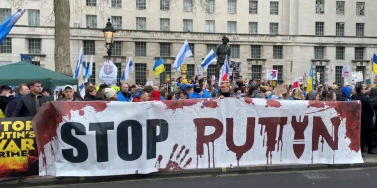 Олігархи з РФ хочуть довести, що не мають впливу на Путіна і не повинні страждати. Що вирішив Британський суд