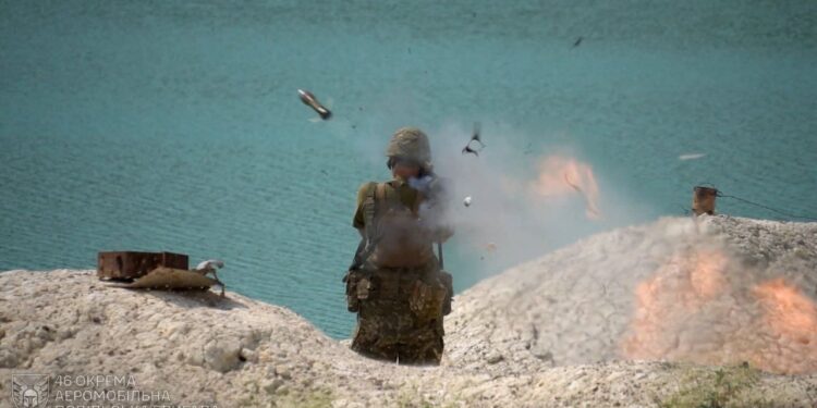 Оперативно з фронту. На Придніпровському напрямку ворог 4 рази намагався прорватися на позиції ЗСУ