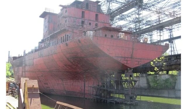 Миколаївський суднобудівний завод спробував з аукціону продати недобудований рефрижератор Ласкарідісів