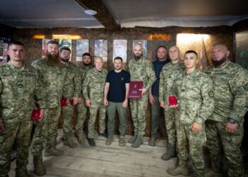 В річницю Курської операції Зеленський нагородив воїнів 225-го ОШП та 80-ї окремої десантно-штурмової Галицької бригади (ФОТО)