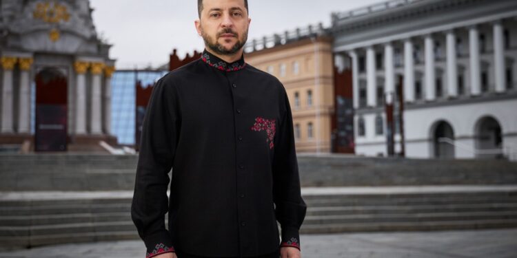 Україна має характер і кам’яну витримку, і більше ніколи не буде примушена до сорому, який «рускіє» називають «компромісом», – Зеленський (ВІДЕО)