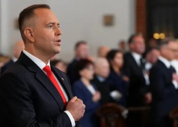 Кароль Навроцький склав присягу президента Польщі – чого від нього чекати