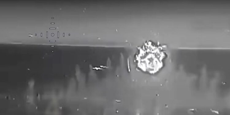 Українські розвідники в Криму вполювали десантний катер та базу ППО (ВІДЕО)