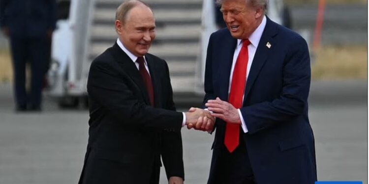 Що розповіла експертка з мови тіла про зустріч Трампа і Путіна (ФОТО, ВІДЕО)