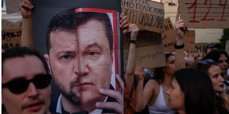 10 днів, які потрясли Зеленського? Головні висновки історії з НАБУ і САП