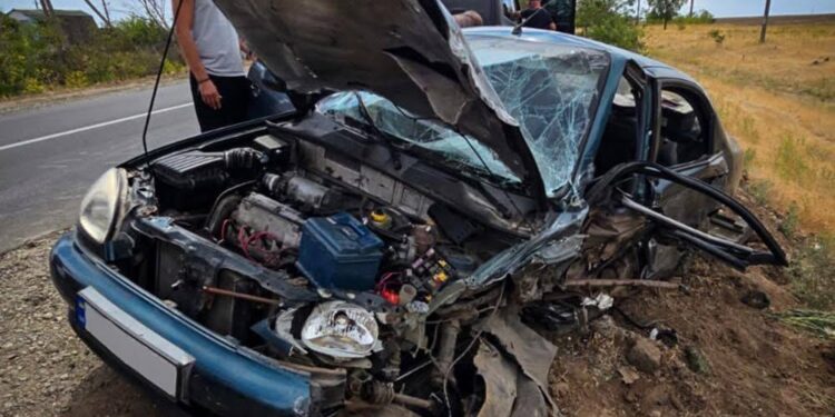 На Миколаївщині в ДТП з Daewoo Lanos та Reno Megan постраждав один з водіїв