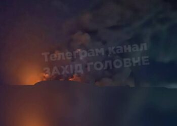 У Мукачевому ракета влучила в підприємство, 12 постраждалих