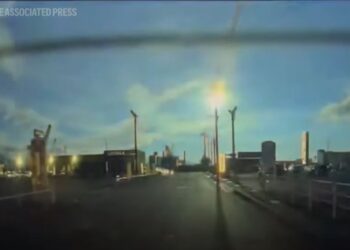 Над Японією пролетів надзвичайно яскравий метеор – було світло, як вдень (ВІДЕО)