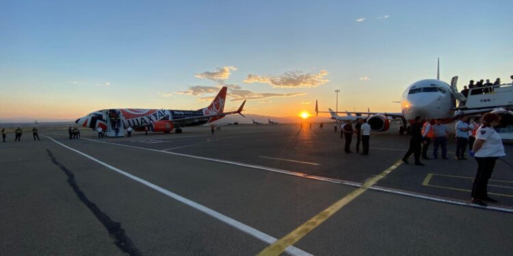 Україна повернула додому 65 громадян, які застрягли на російсько-грузинському кордоні