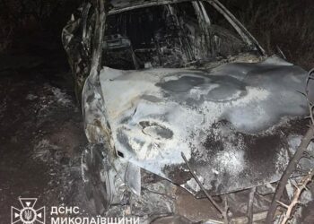 На Миколаївщині внаслідок ДТП і загорівся (ФОТО)