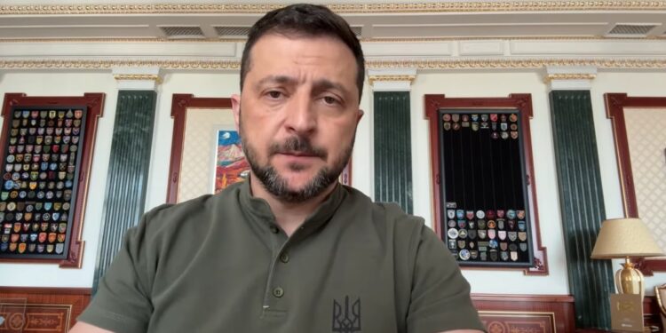 Зеленський подякував всім, хто працює заради держави і людей, – згадав і Миколаїв (ВІДЕО)