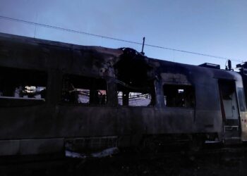 Вночі росіяни бомбили пасажирські поїзди Укрзалізниці