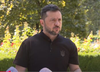 Війна зараз така, що не вистачає сил їм, не вистачає сил нам, – Зеленський (ВІДЕО)