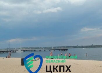 З водою на пляжах Миколаєва та області все нормально, але купатись заборонено