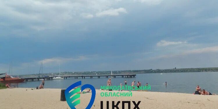 З водою на пляжах Миколаєва та області все нормально, але купатись заборонено
