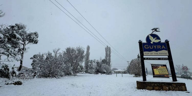 В Австралії випав сніг – в деяких регіонах це сталось вперше за останні 10 років (ФОТО, ВІДЕО)
