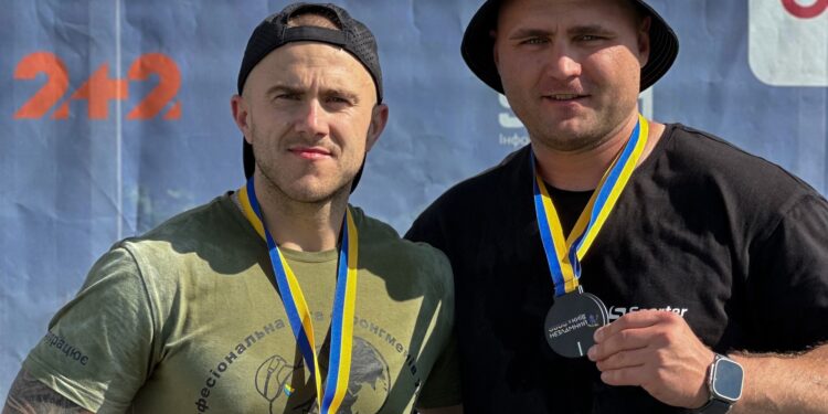 Південноукраїнські рятувальники здобули нагороди Відкритого чемпіонату Києва зі стронгмену серед військовослужбовців (ФОТО)
