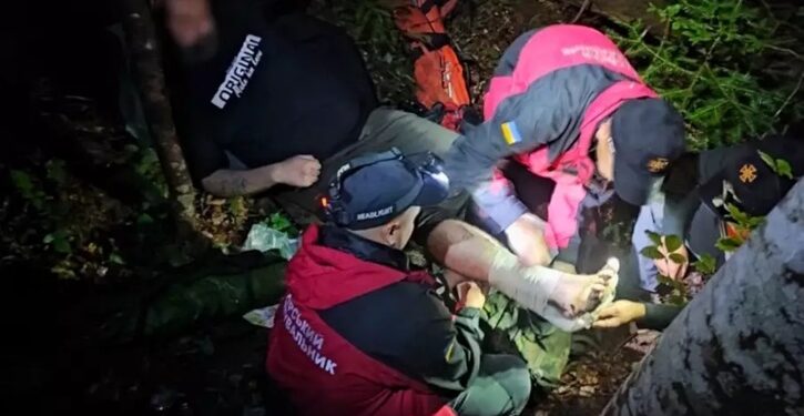 У Карпатах травмувався турист з Миколаївщини – допомагали рятувальники (ФОТО)