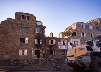 У Києві вже 23 загиблих, доля ще 8 людей невідома. «Росія повинна відповідати за цей удар, як і за всі інші удари по нашій державі» – Зеленський