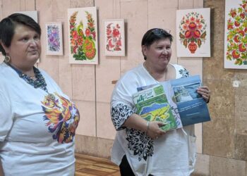 «Крила лиману» – у Миколаєві відбулась творча зустріч з Оленою Маляренко (ФОТО)