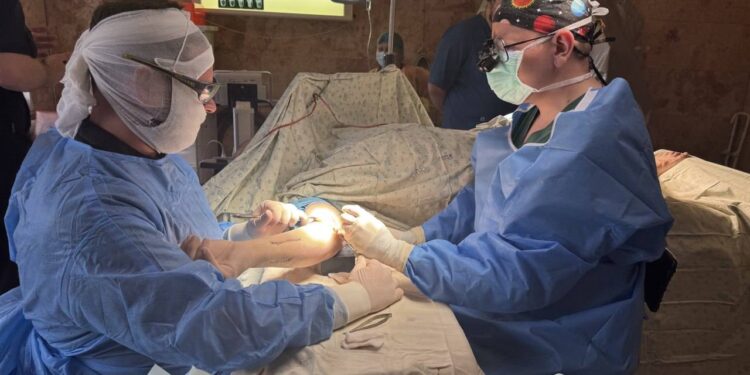 У Миколаєві лікарі провели унікальну операцію, яка звільнила пацієнта від фантомного болю (ФОТО)