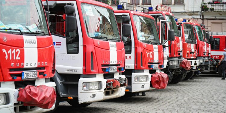 Латвія передала Україні 16 пожежних автомобілів (ФОТО, ВІДЕО)