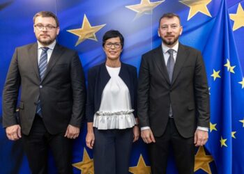 НАБУ й САП має вирішальне значення для вступу України в ЄС – єврокомісар