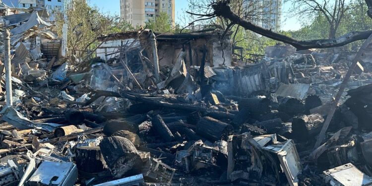 Наслідки ракетного обстрілу Миколаєва станом на зараз (ФОТО, ВІДЕО)