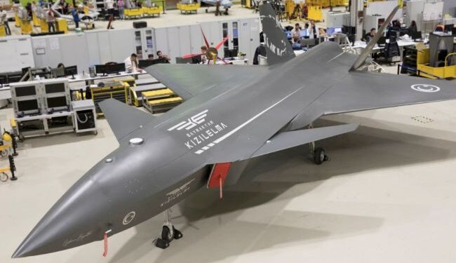 Туреччина почала серійне виробництво безпілотного винищувача Kizilelma: що відомо