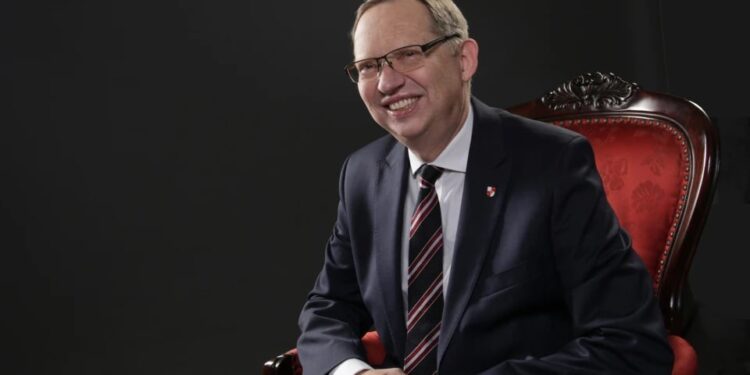 Польський конфедерат Фріц прирівняв «Слава Україні!» до  “Зіг хайль!”. Посол йому відповів