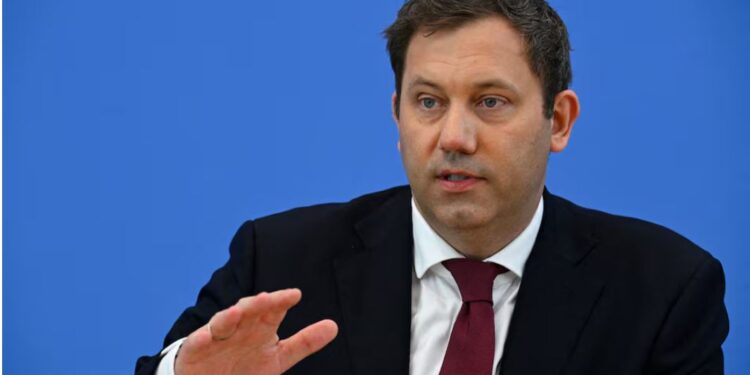 Віцеканцлер і міністр фінансів Німеччині заявив, що Путіну час звільнитися від ілюзій