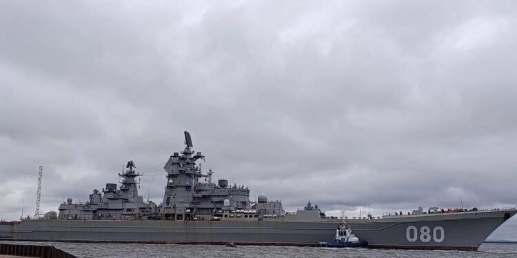 Після 25 років ремонту РФ вивела в море атомний крейсер «Адмирал Нахимов» (ФОТО, ВІДЕО)