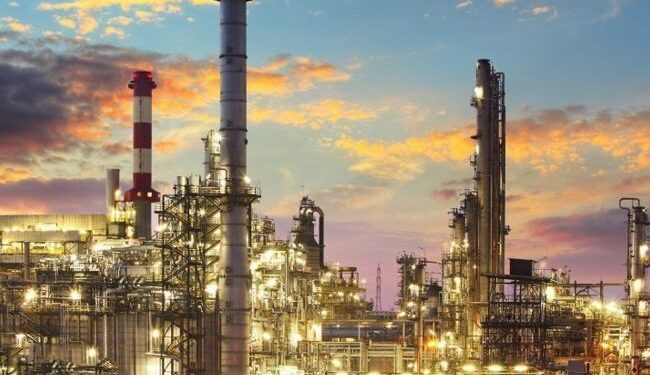 У Новошахтинську на Ростовщині вибух на НПЗ (ВІДЕО)