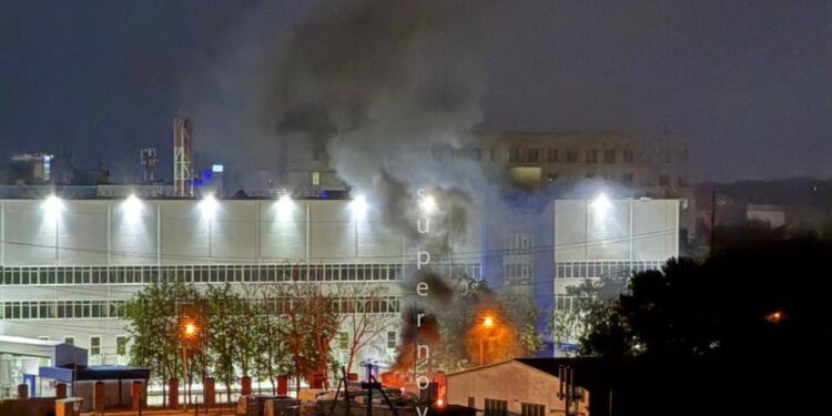 Дрони атакували заводи у Ставрополі (ВІДЕО)