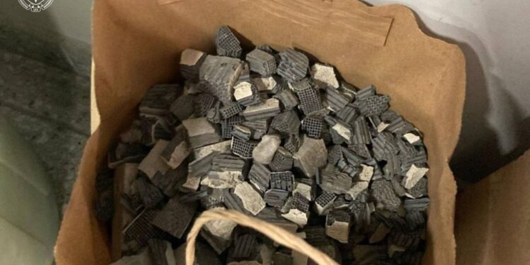 В Україні зупинили контрабанду платини, паладію та родію (ФОТО)