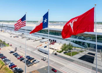 Рада директорів Tesla винагородила Маска акціями на $30 млрд