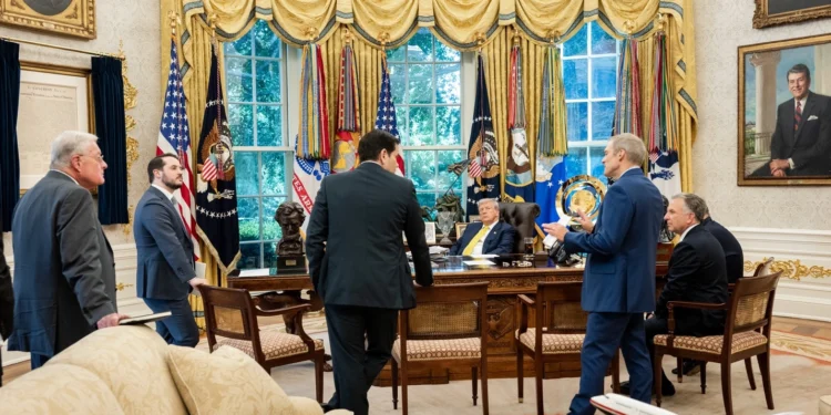 Келлог їде до Києва – в той самий час, коли Віткофф летить в Москву